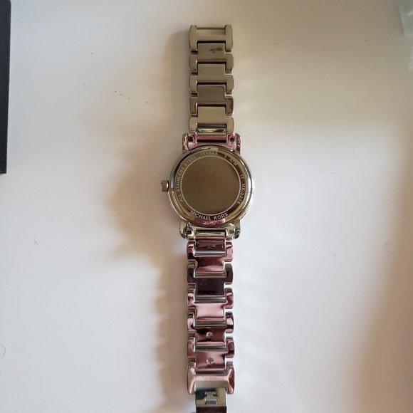 Silver Michael Kors watch - Picture 3 of 5